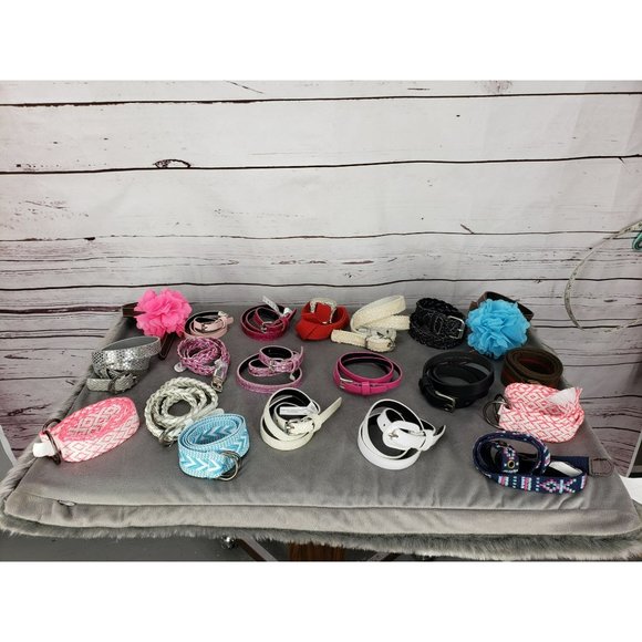Lot Of 20 Kid Sizes Small And Medium Various Brands Belts - Picture 16 of 16